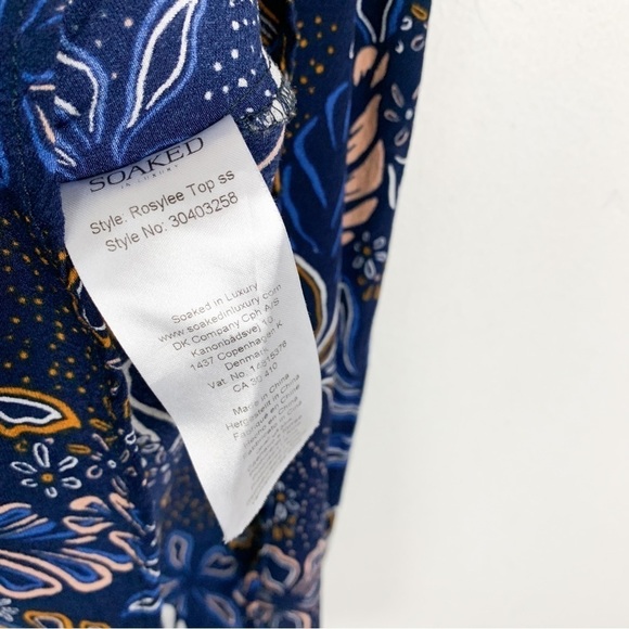 Soaked in Luxury Tropical Floral Mock Neck Top Sz L - Picture 6 of 7